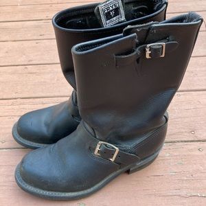 Frye motorcycle engineer women’s boot size 9.